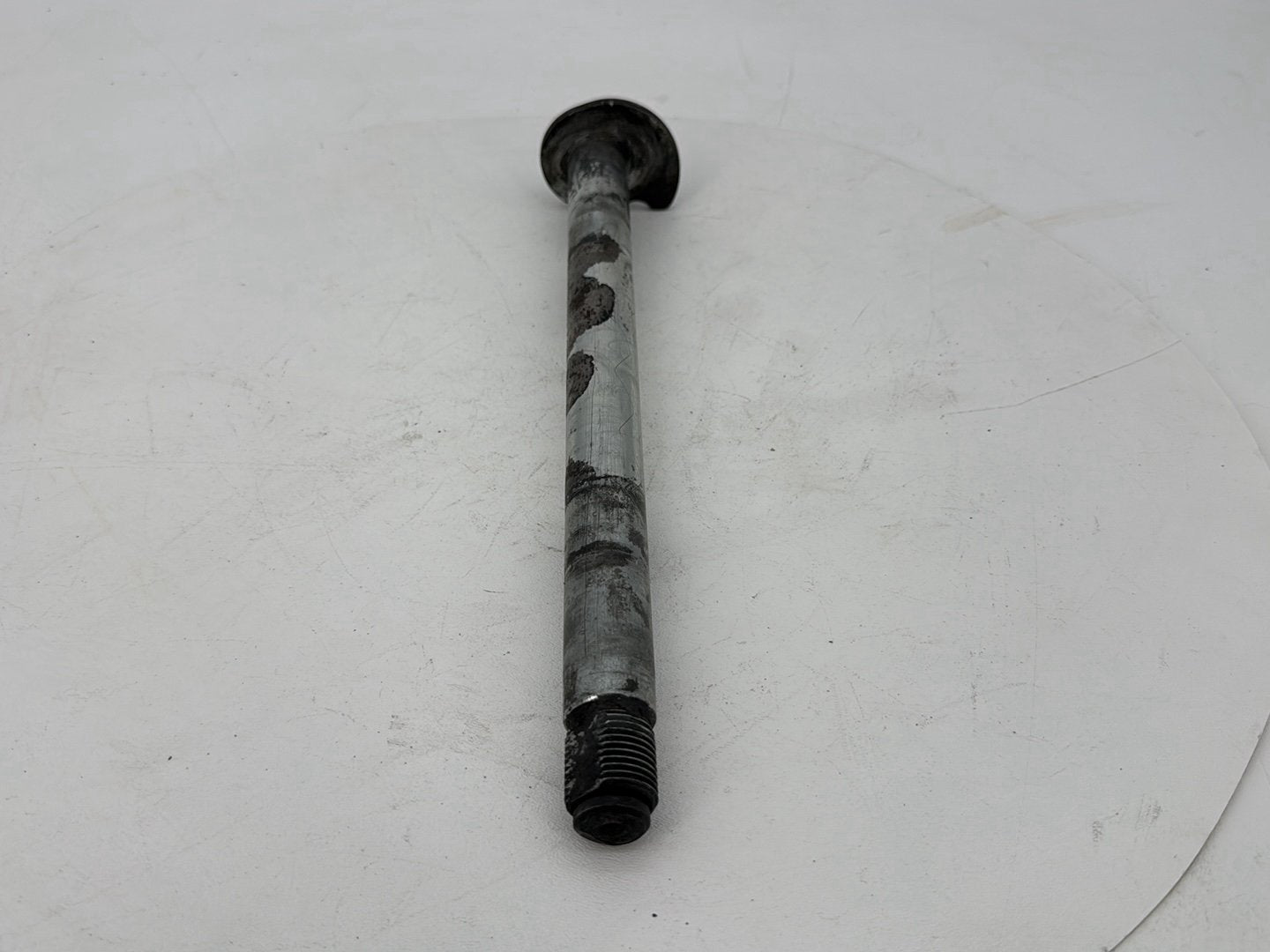 1999 - 2006 Harley-Davidson Touring Electra Glide Rear Wheel Axle Bolt Shaft 	41056-02