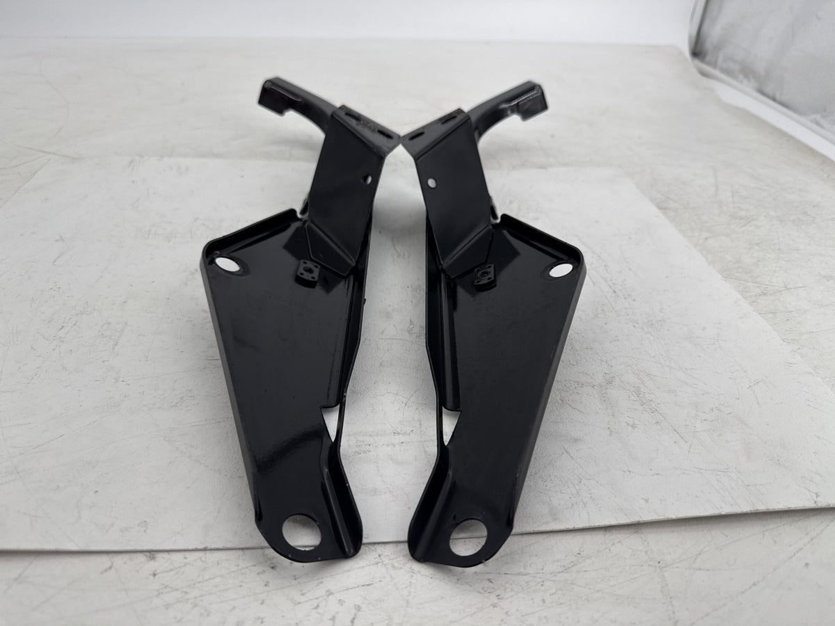 2013 Harley Street Glide Touring FLHX OEM Right Left Fairing Support Brackets