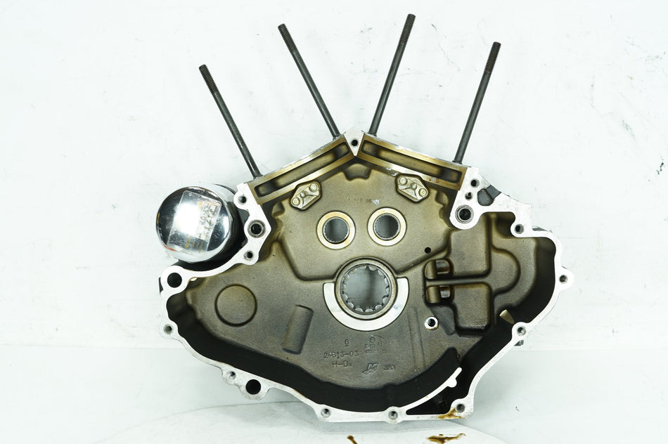 1999 - 2006 Harley-Davidson Softail Heritage Classic Crankcase Shaft Engine Motor Cover 24613-03