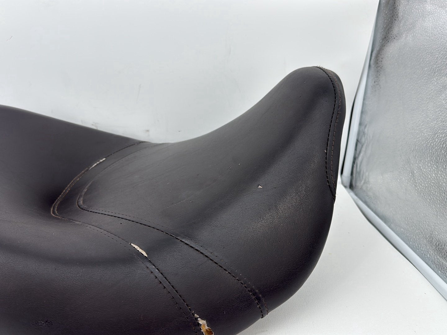 Harley-Davidson Misc  Passenger Rider Driver Seat Saddle 52164-09