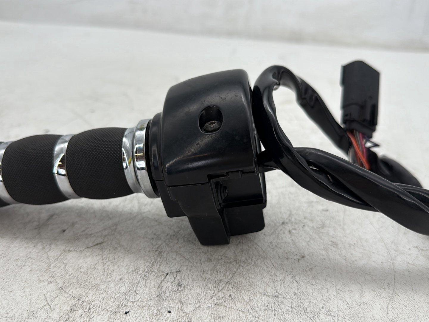 2009 Harley Street Glide Touring OEM Right Engine Start Kill Switches Controls