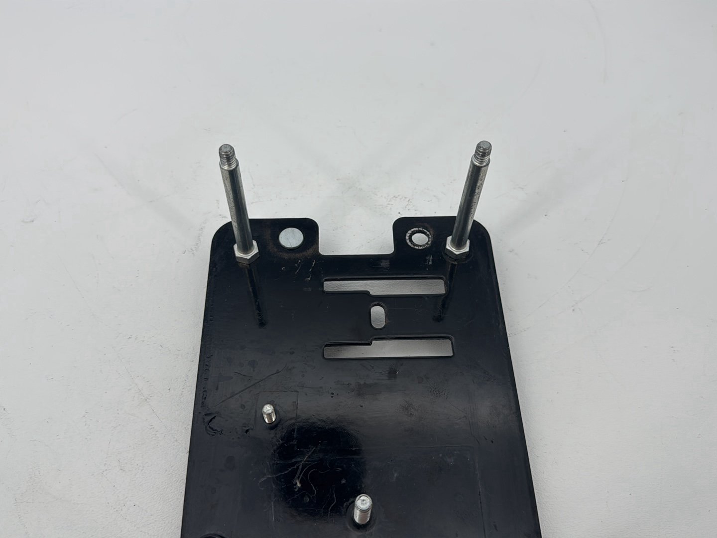 1999 - 2006 Harley-Davidson Dyna Low Rider Electrical Panel Holder Bracket Carrier Caddy 70986-99