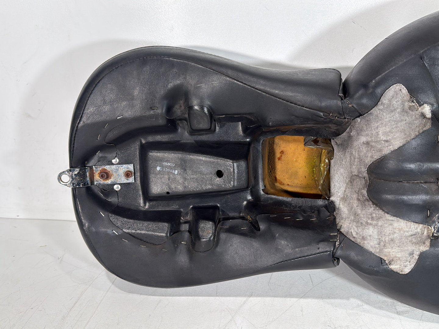 1999 - 2006 Harley-Davidson Touring Road King Police Passenger Rider Driver Seat Saddle 52949-97A