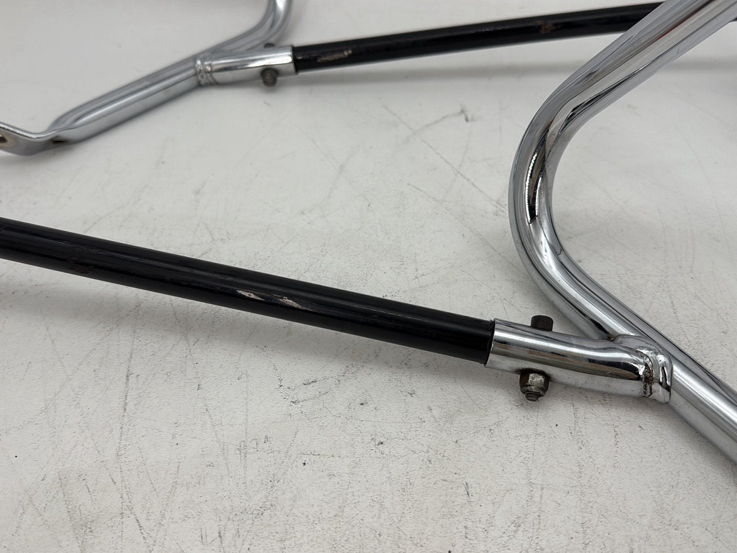 2018 Harley Electra Glide Touring Ultra FLHTCU OEM Rear Left Right Saddlebag Guard Rails Bar