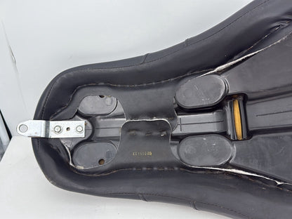 Harley-Davidson Misc  Passenger Rider Driver Seat Saddle 52000071