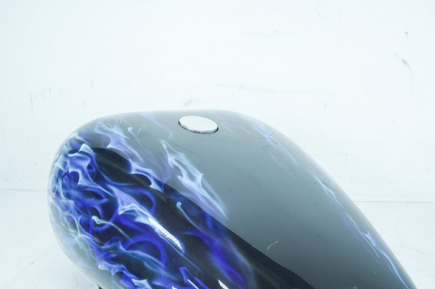 1999 - 2006 Harley-Davidson Dyna Super Glide T-Sport Gas Gasoline Fuel Tank Reservoir  61267-97