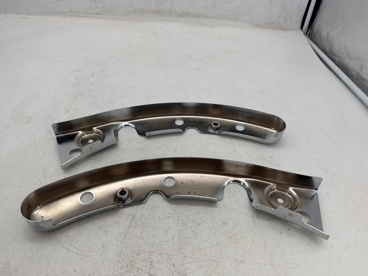2010 Harley Street Glide Touring FLHX OEM Rear Left Right Fender Struts Bracket