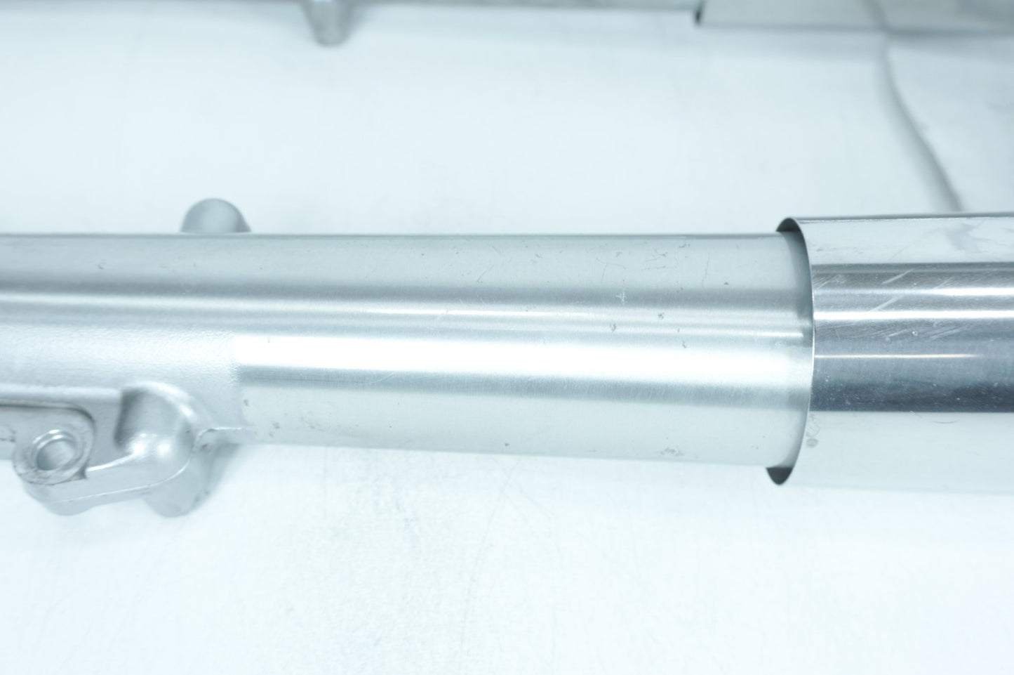 2007 - 2012 Harley-Davidson Touring Electra Glide Classic Front Triple Tree Set & LH RH Fork Legs Sliders  	45446-87A