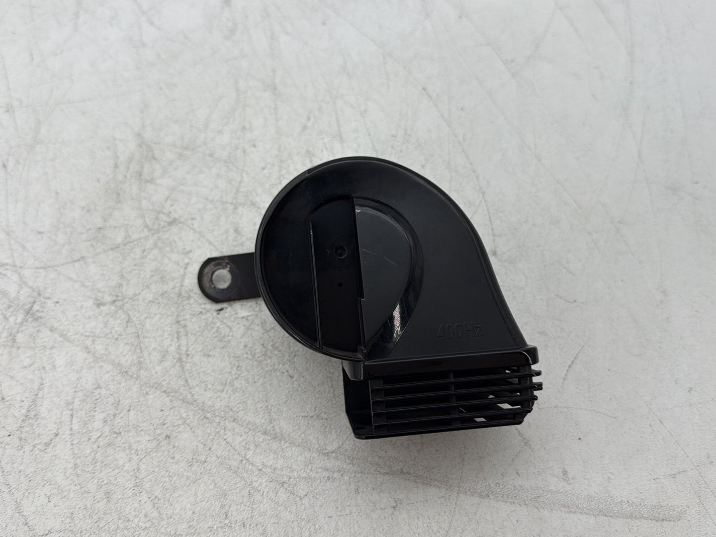 2000 Harley Dyna FXDWG Wide Glide OEM Signal Horn Klaxon Beep