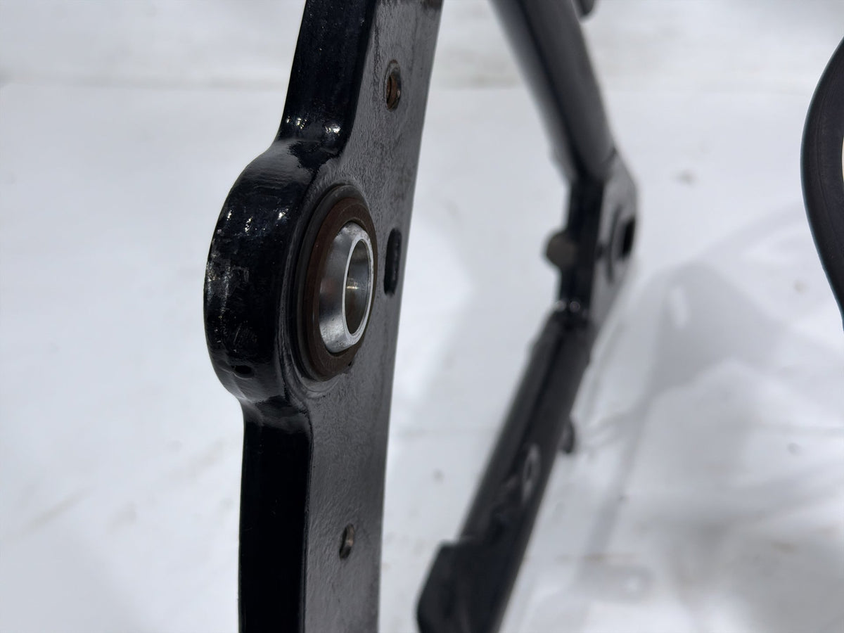1997 Harley Heritage Softail Classic OEM Rear Fork Swingarm Swing Arm 47573-89B