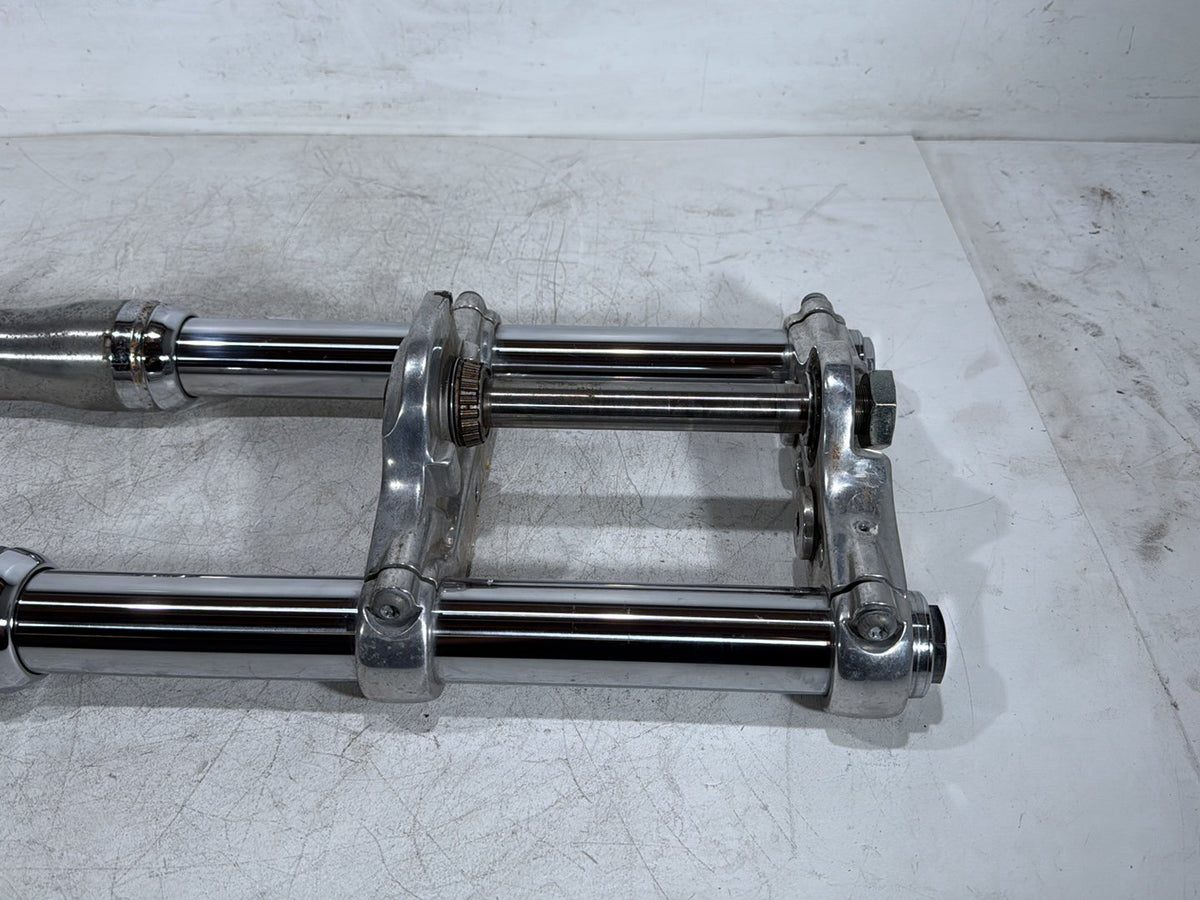 2007 Harley Dyna Street Bob FXDB OEM Front Triple Tree Set & LH RH Fork Legs Sliders
