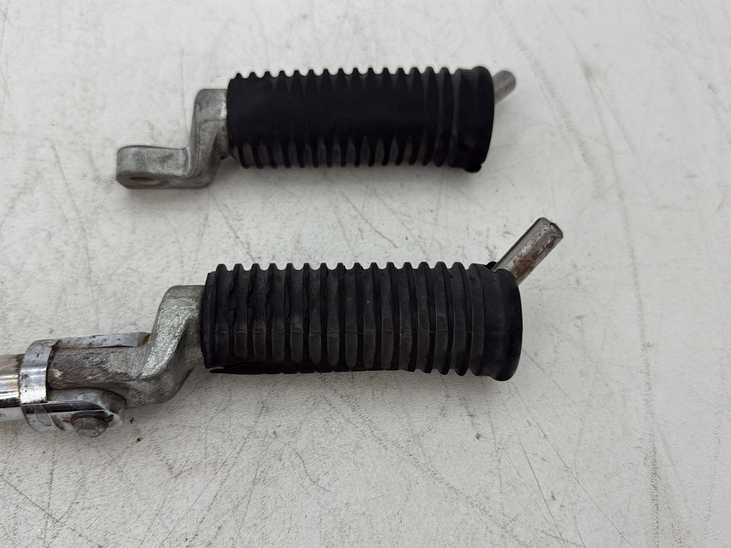 2013 Harley Forty-Eight Sportster 1200X Left &amp; Right Driver Step Foot Rest Pegs