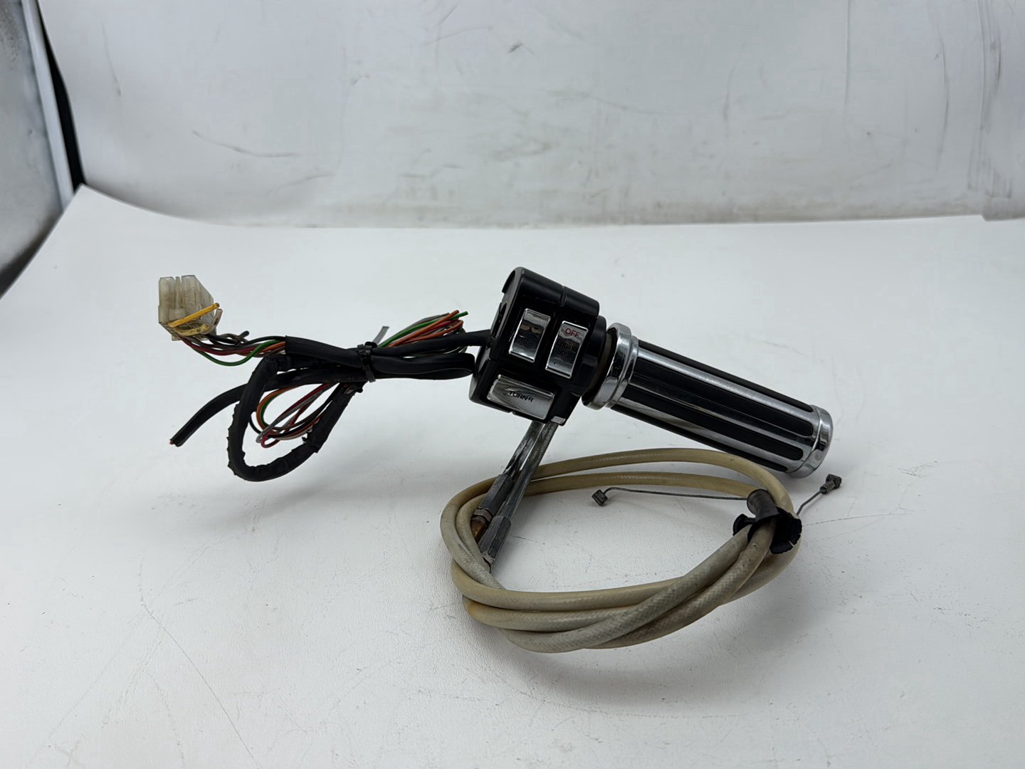 1991 Harley Heritage Softail Classic FLSTC OEM Right Engine Start Kill Switches Controls