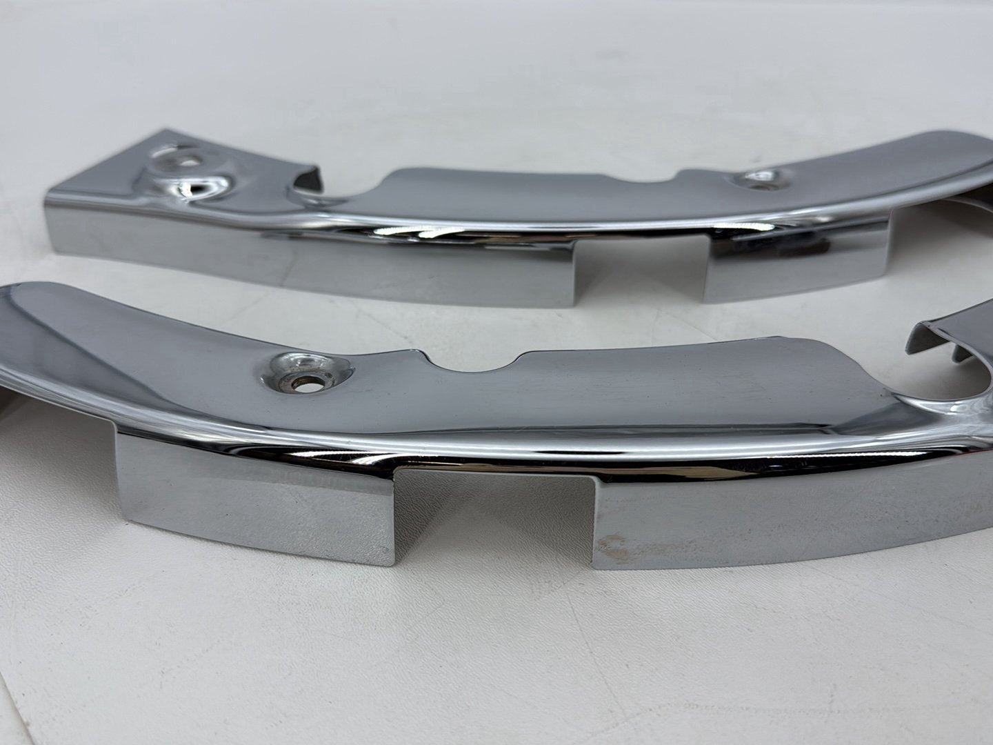 2007 - 2011 Harley-Davidson Touring Electra Glide Ultra Rear Left Right Fender Struts Bracket 47526-09