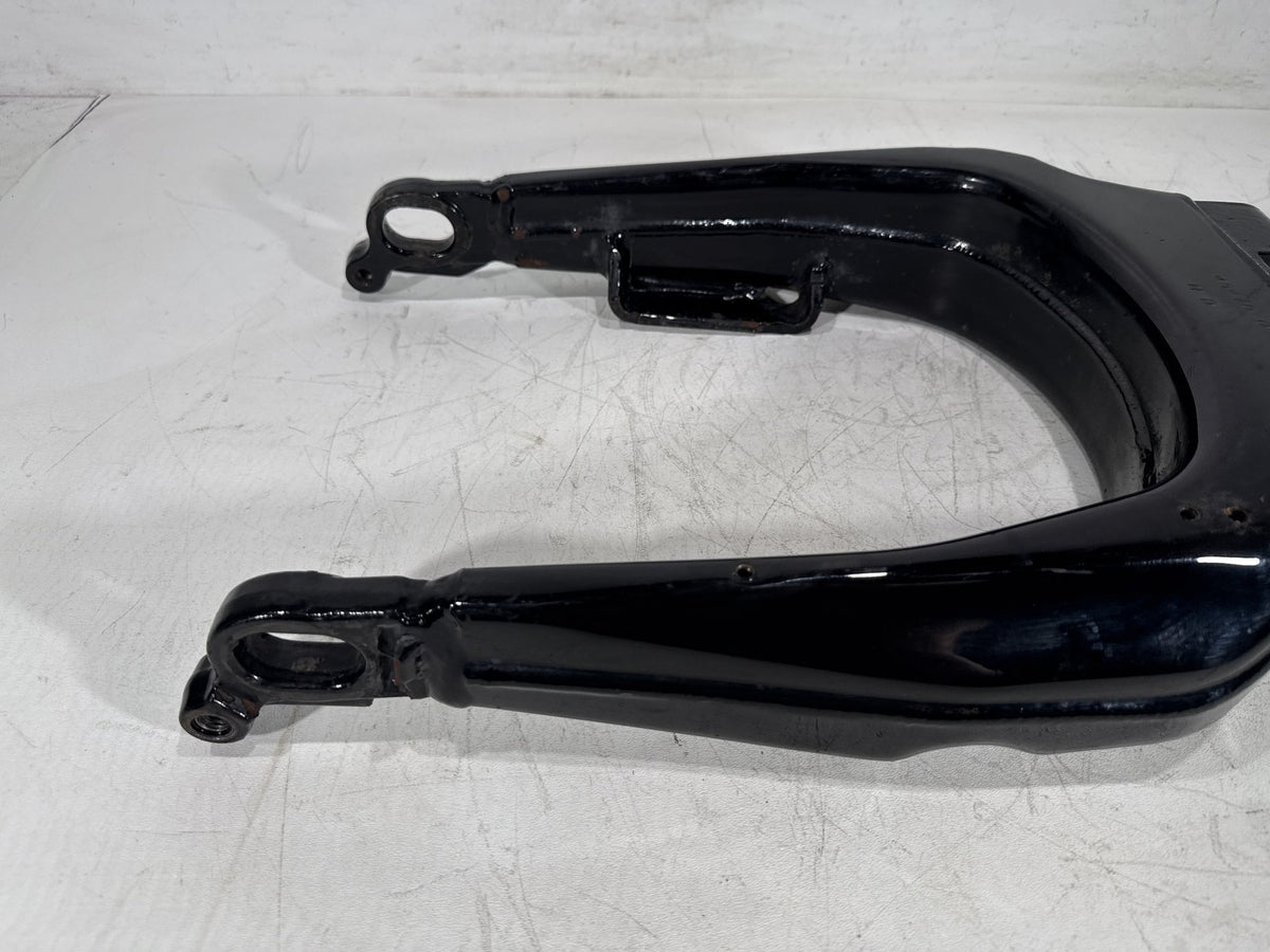 2011 Harley Street Glide Touring FLHX-103 OEM Rear Fork Swingarm Swing Arm