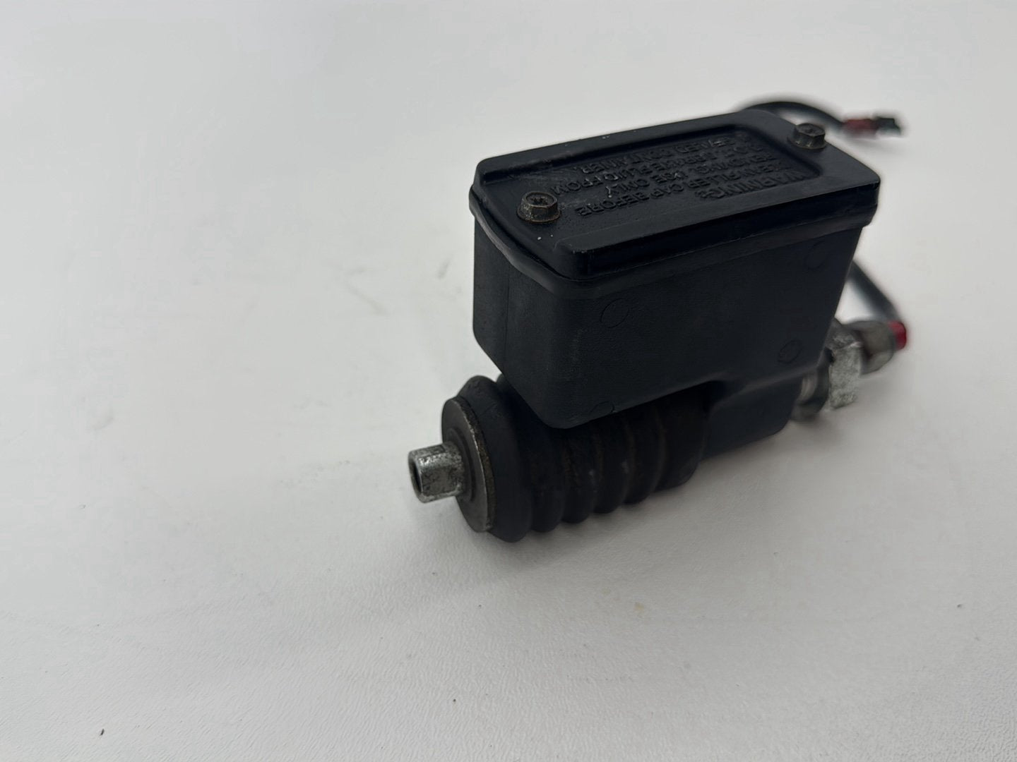 1999 - 2006 Harley-Davidson Dyna Low Rider Rear Brake Master Cylinder Reservoir