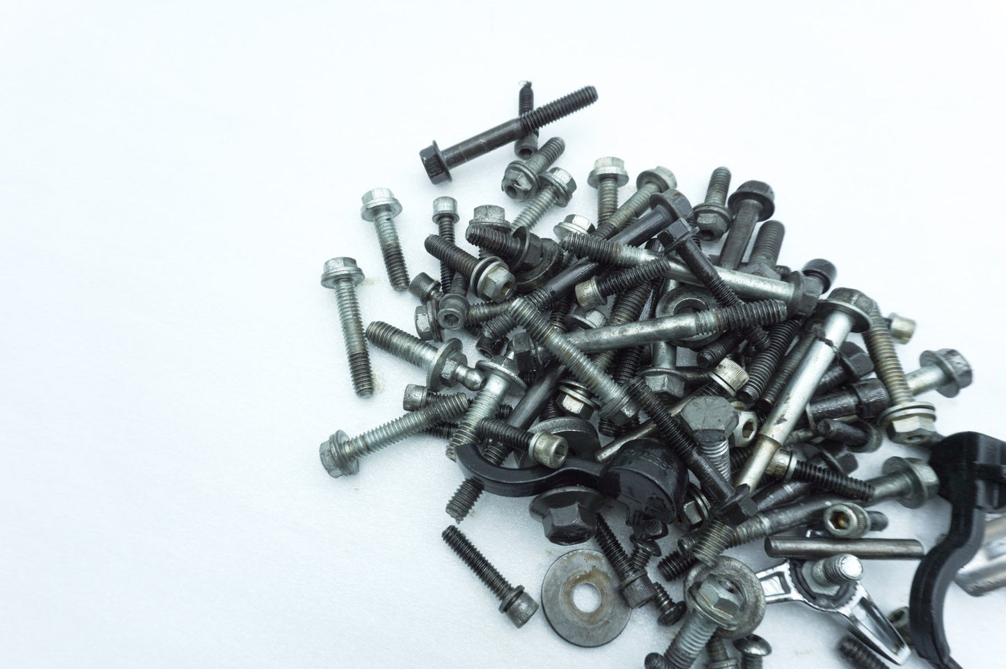 2007 - 2011 Harley-Davidson Touring Street Glide Engine Motor Hardware Bolts Brackets Bushing