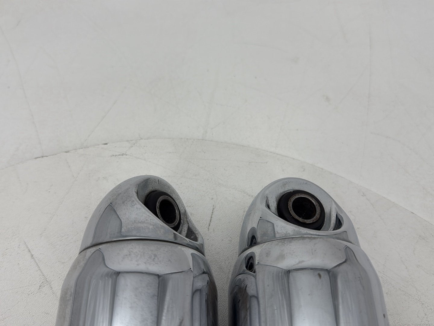 2007 - 2012 Harley-Davidson Dyna Super Glide Rear Left Right Shock Absorbers 54537-08A