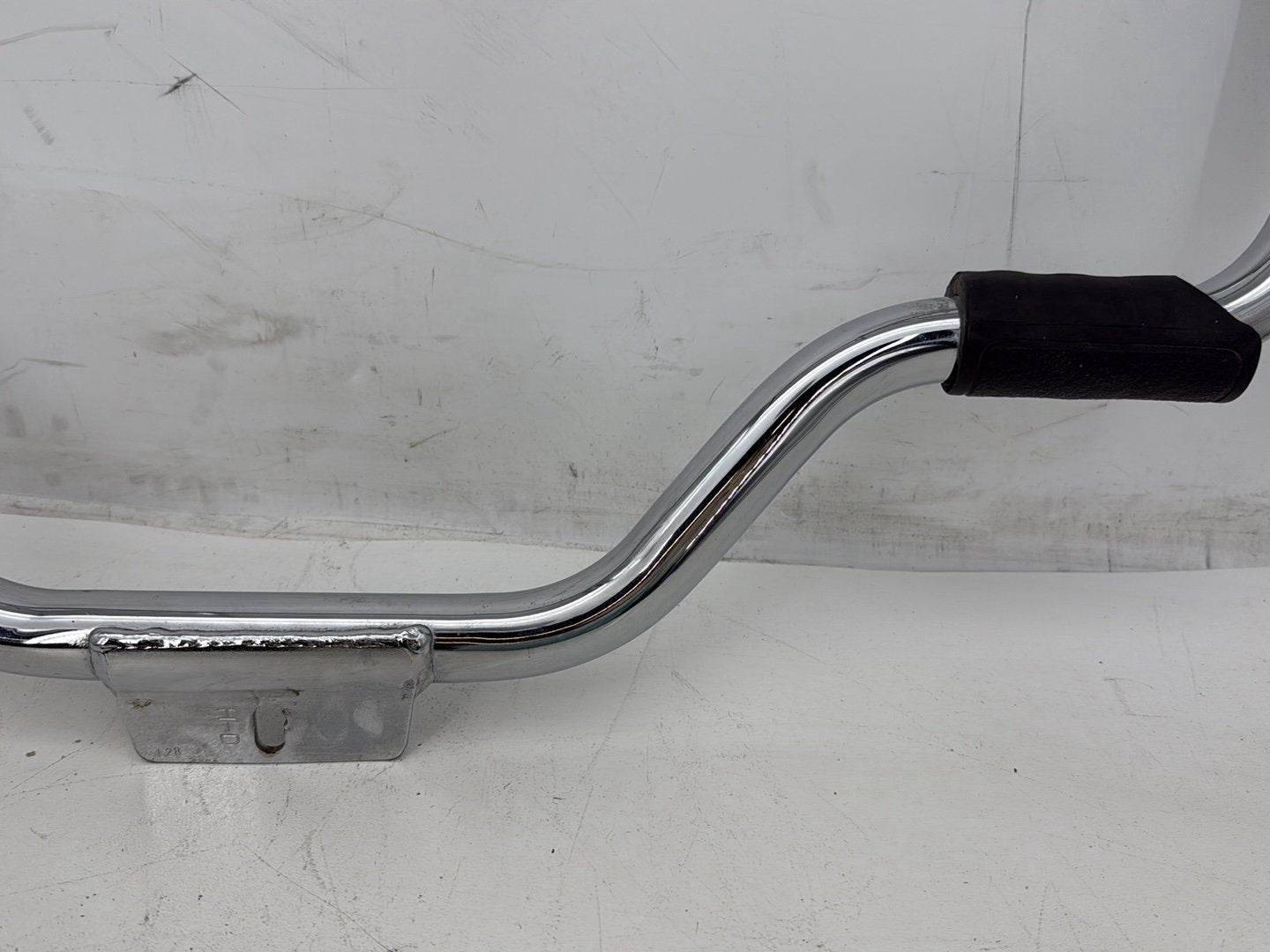2000 Harley Softail FLSTC Heritage Classic OEM Engine Highway Crash Bar Guard Mustage