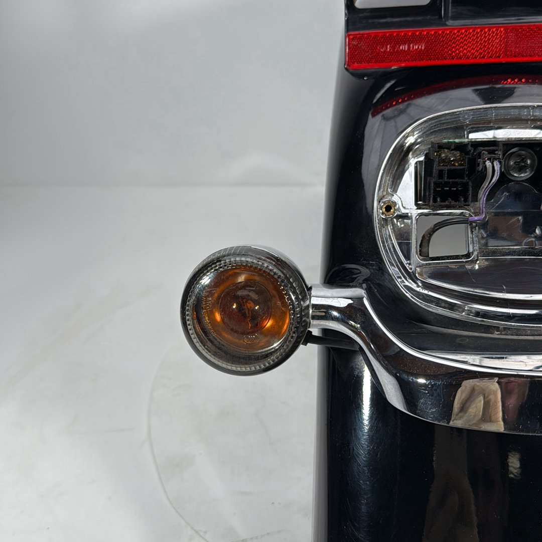 2017 - 2026 Harley-Davidson Softail Heritage Classic 114 Rear Wheel Fender & Turn Signals Bar 59500474