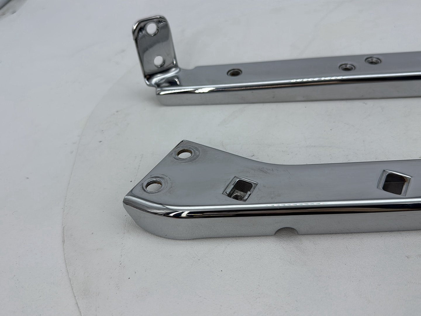 2007 Harley Street Glide Touring FLHX OEM Left Right Saddlebag Fender Struts Brackets