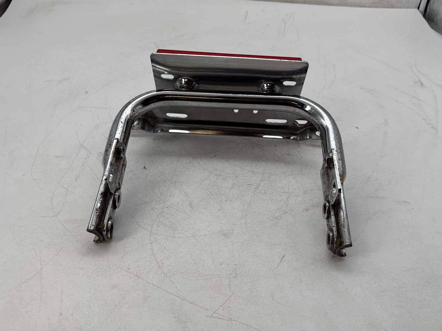 2006 Harley Touring FLHTCI Electra Glide Classic OEM Rear License Plate Support Bar Holder