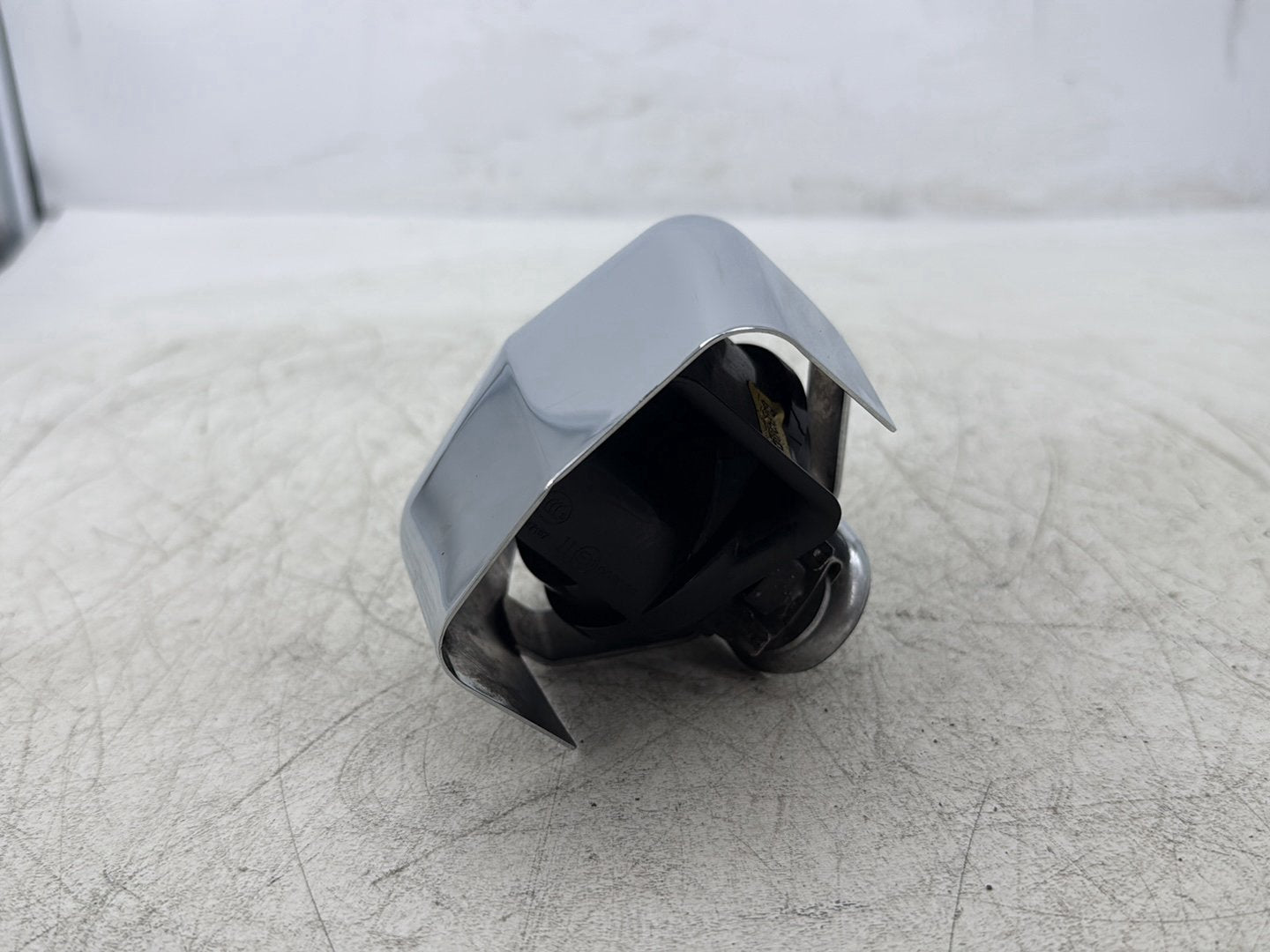 2016 Harley Road King Touring FLHR OEM Horn Signal Klaxon Chrome Cover