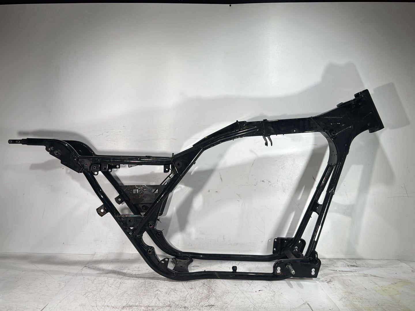 2003 Harley Electra Glide Touring Ultra FLHTCUI OEM Body Main Frame Chassis SLVG