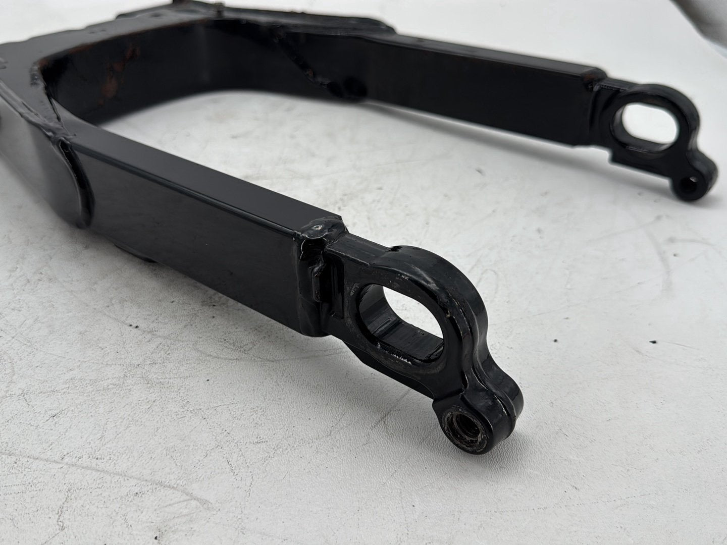 2006 Harley Street Glide Touring FLHXI OEM Rear Fork Swingarm Swing Arm