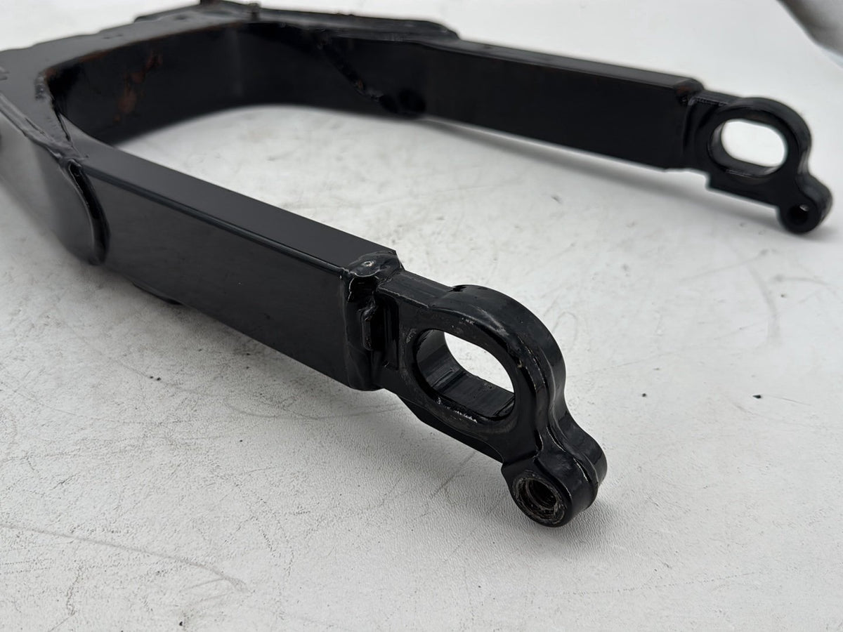 2006 Harley Street Glide Touring FLHXI OEM Rear Fork Swingarm Swing Arm