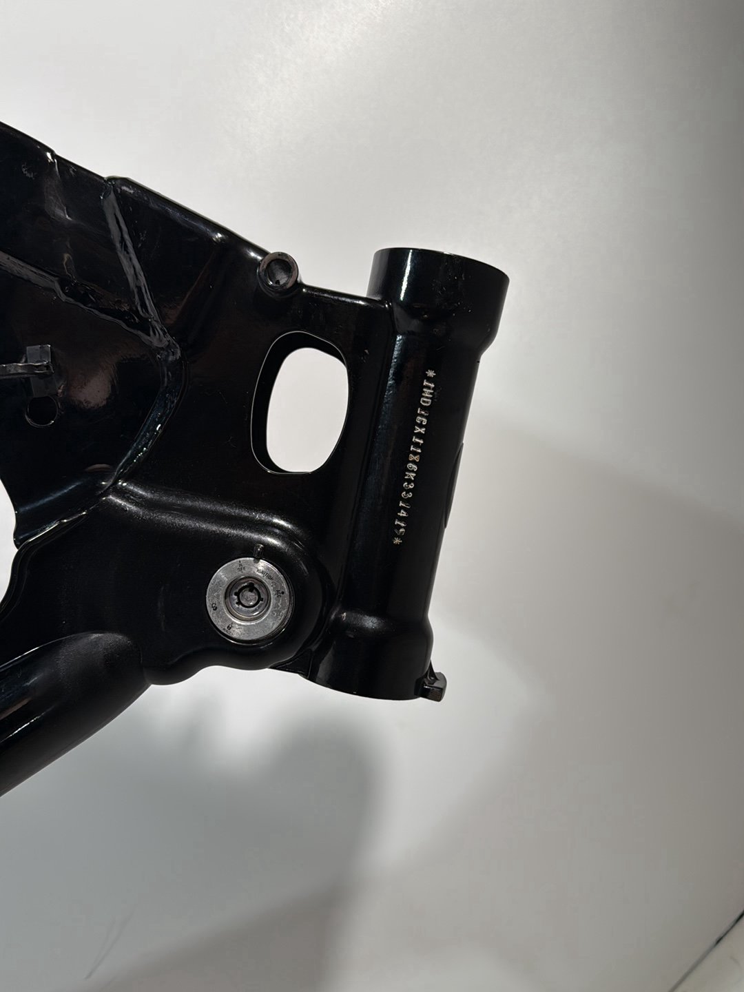 2006 - 2017 Harley-Davidson Dyna Street Bob Body Main Frame Chassis SLVG 47463-06BHP
