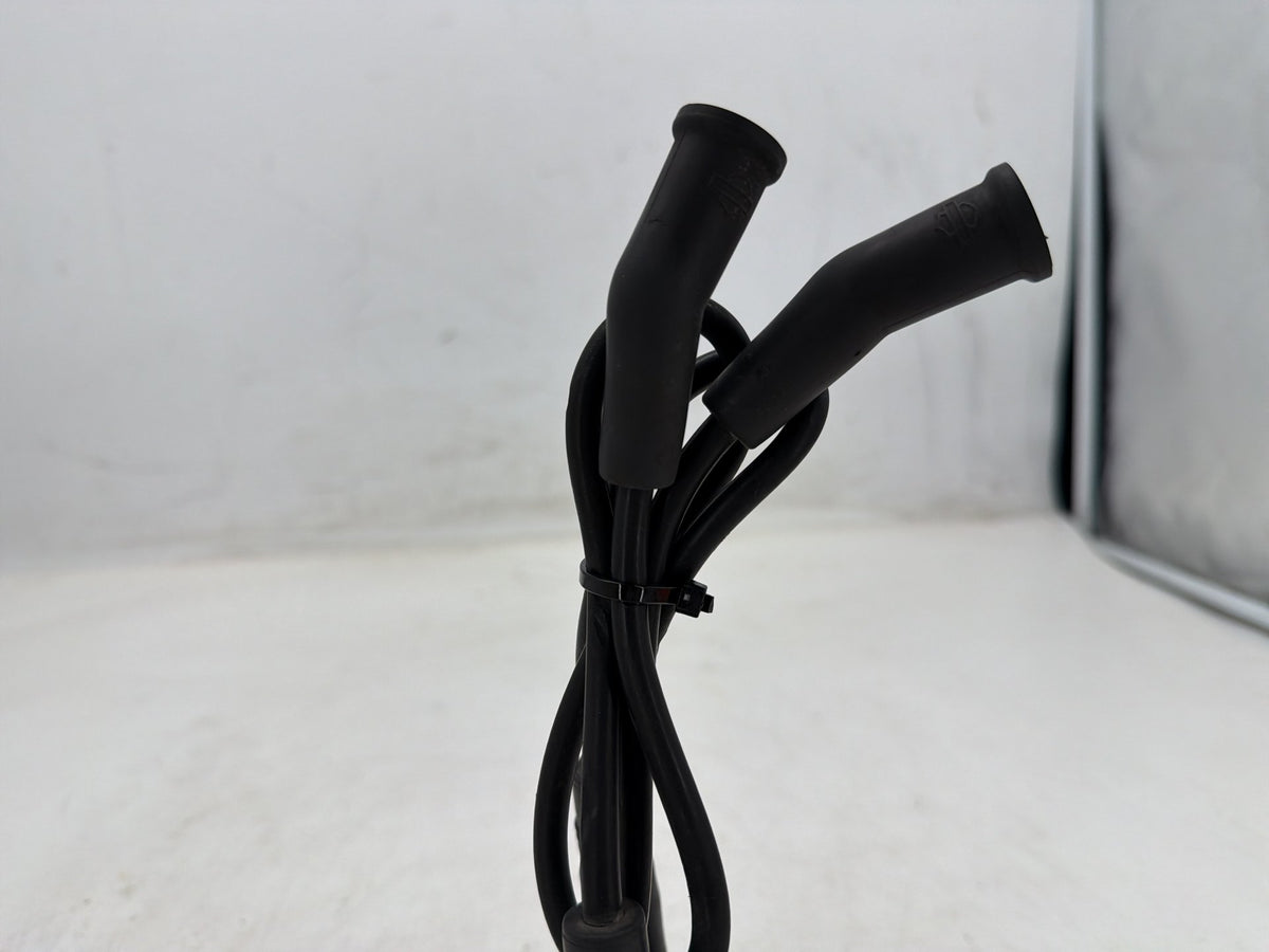 2004 Harley Electra Glide Touring Ultra OEM Ignition Coil Spark Plugs Cable