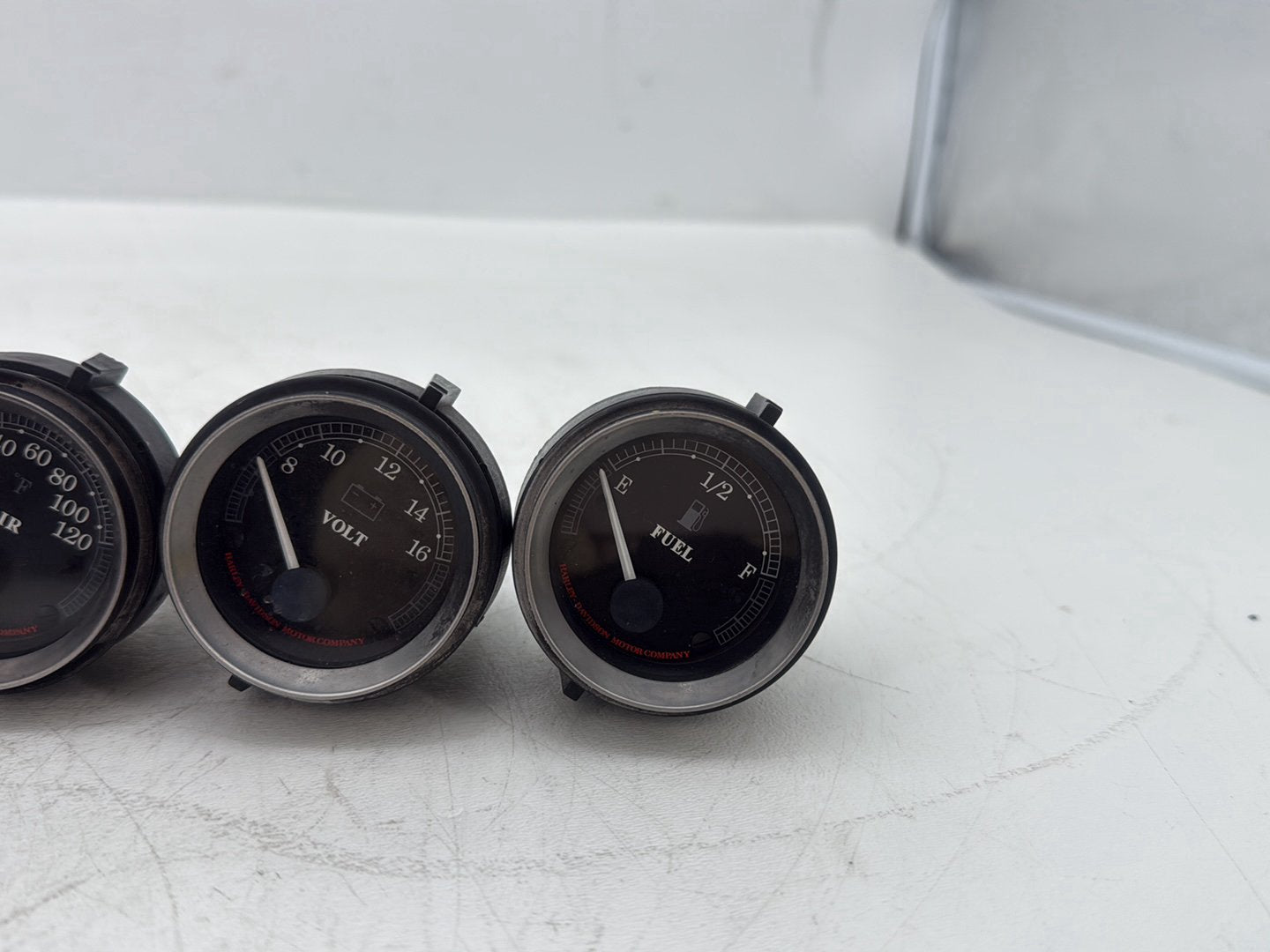2007 Harley Touring FLHTCU Electra Glide Ultra OEM Air Oil Volt Fuel Tacho Speedo Gauges