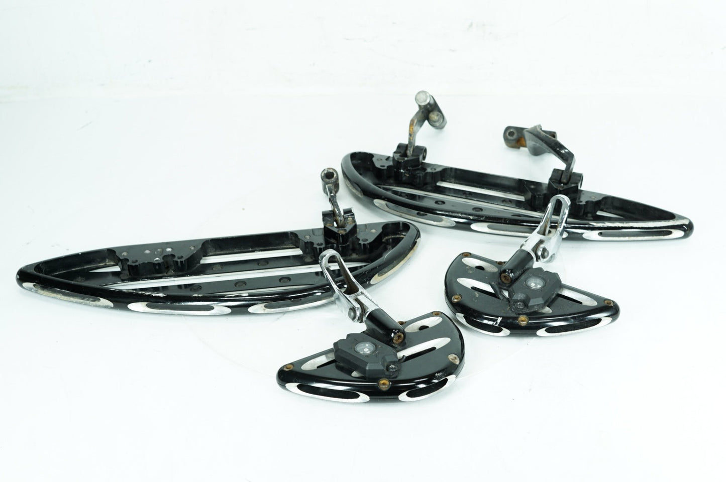 2008 - 2016 Harley-Davidson Touring Road Glide Left Right Driver & Pass Floorboard Foot Rest 50622-09A