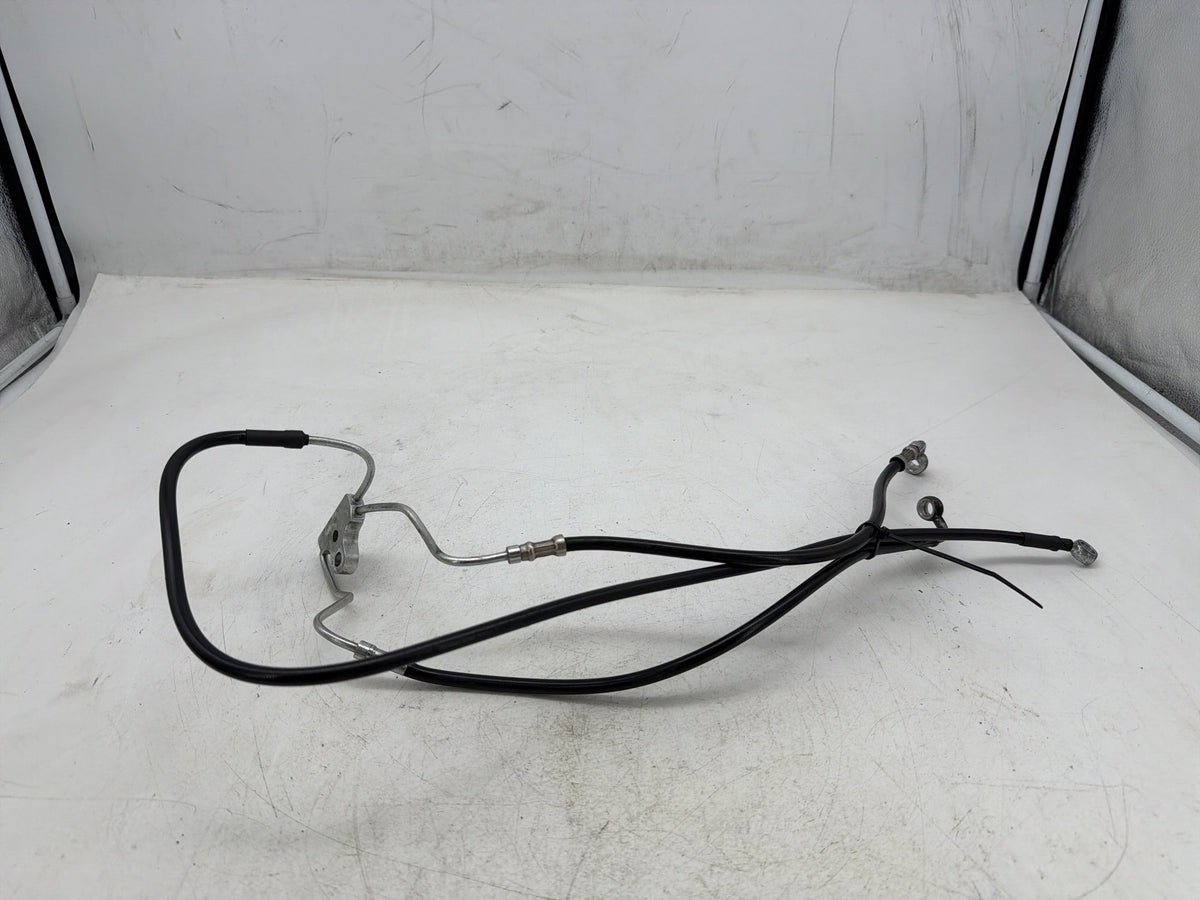 2010 Harley Street Glide Touring FLHX OEM Front Brake Hose Line Pipe NON-abs