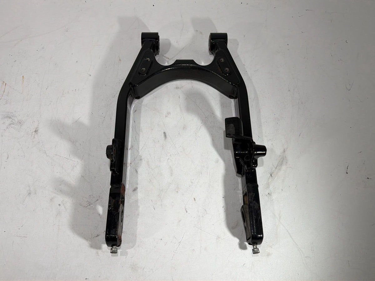 2007 Harley Dyna Street Bob FXDBI OEM Rear Fork Swingarm Swing Arm