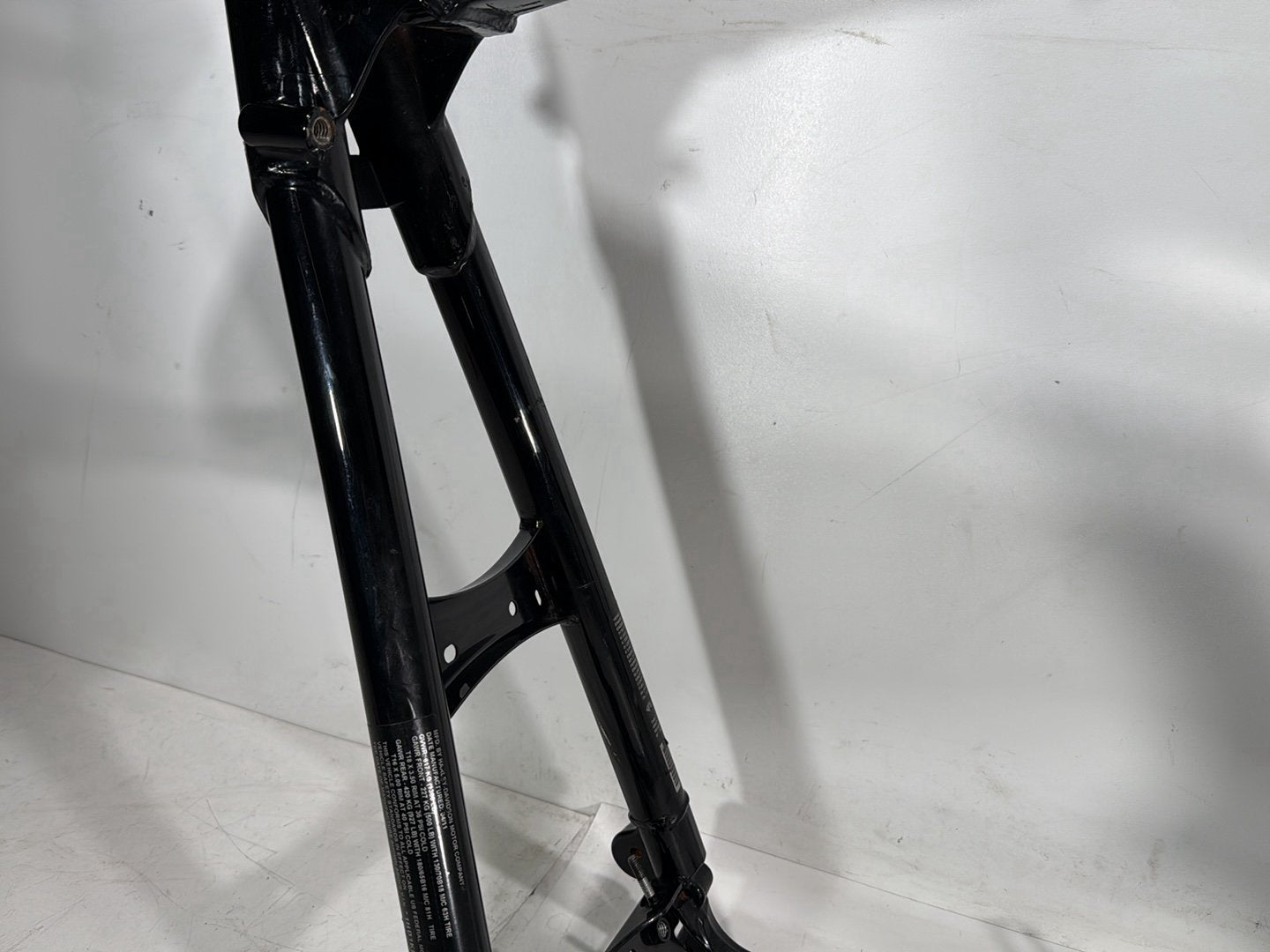 2011 Harley Street Glide Touring FLHX OEM Body Main Frame Chassis SLVG