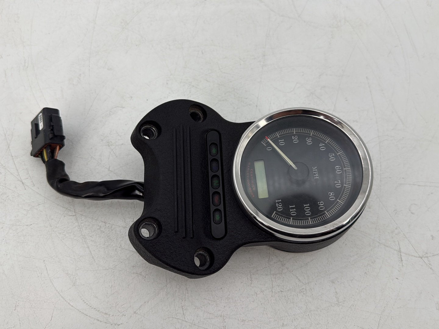 1999 - 2006 Harley-Davidson Dyna Super Glide Speedo Speedometer Gauge Cluster 67478-04B