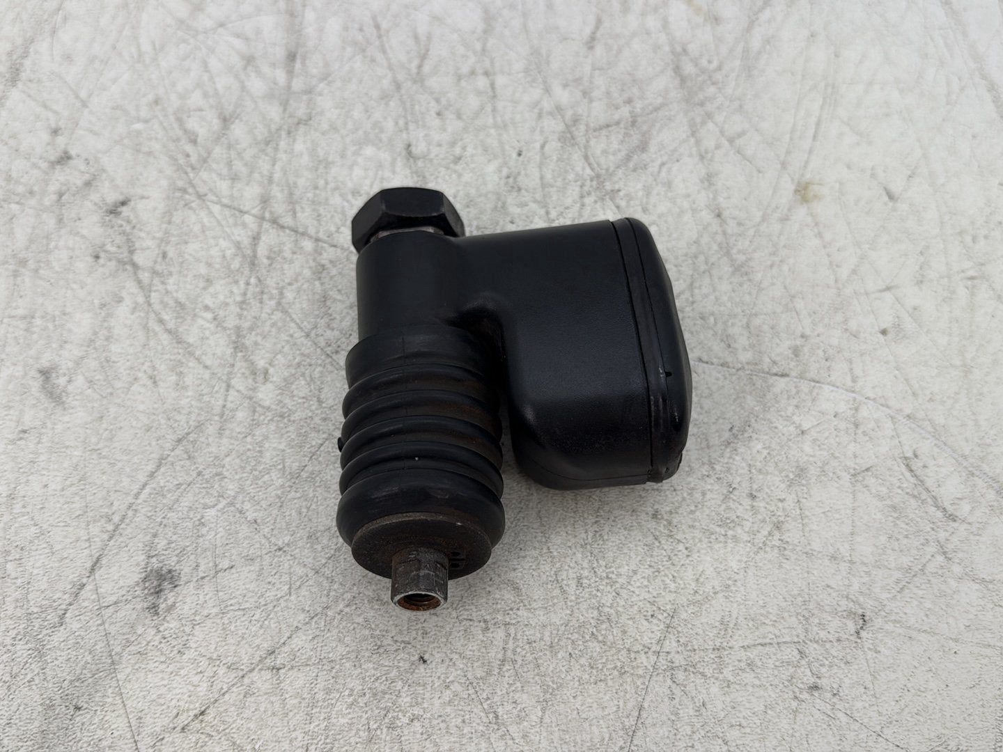 2012 Harley Dyna Super Glide Custom FXDCI OEM Rear Brake Master Cylinder Reservoir