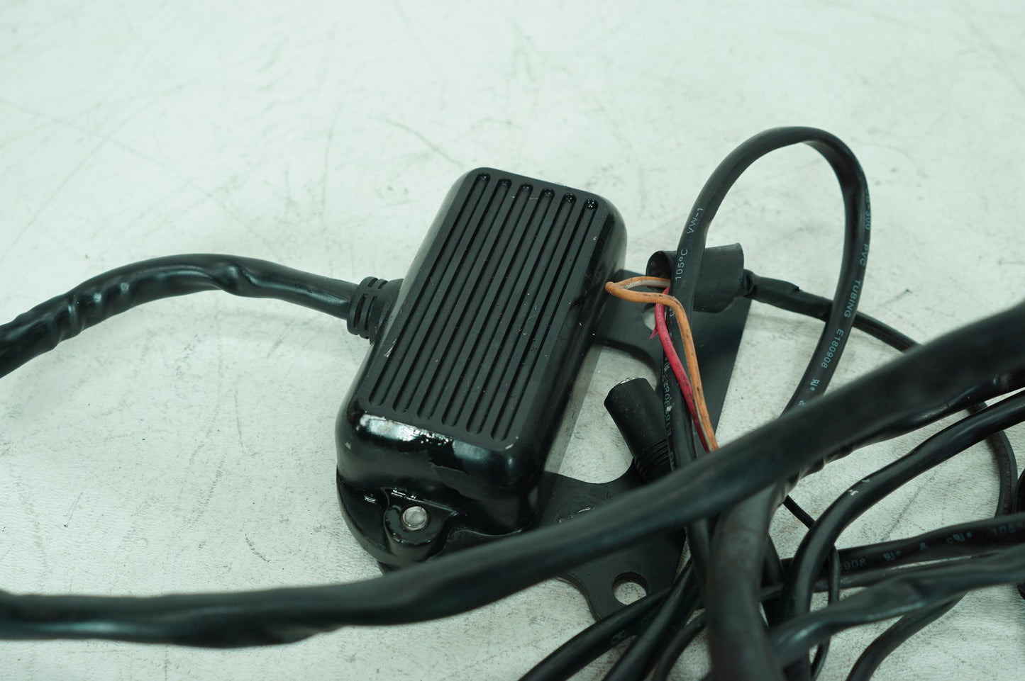 1999 - 2006 Harley-Davidson Touring Road King Police Wire Wiring Harness Plug In Connectors 77207-11A