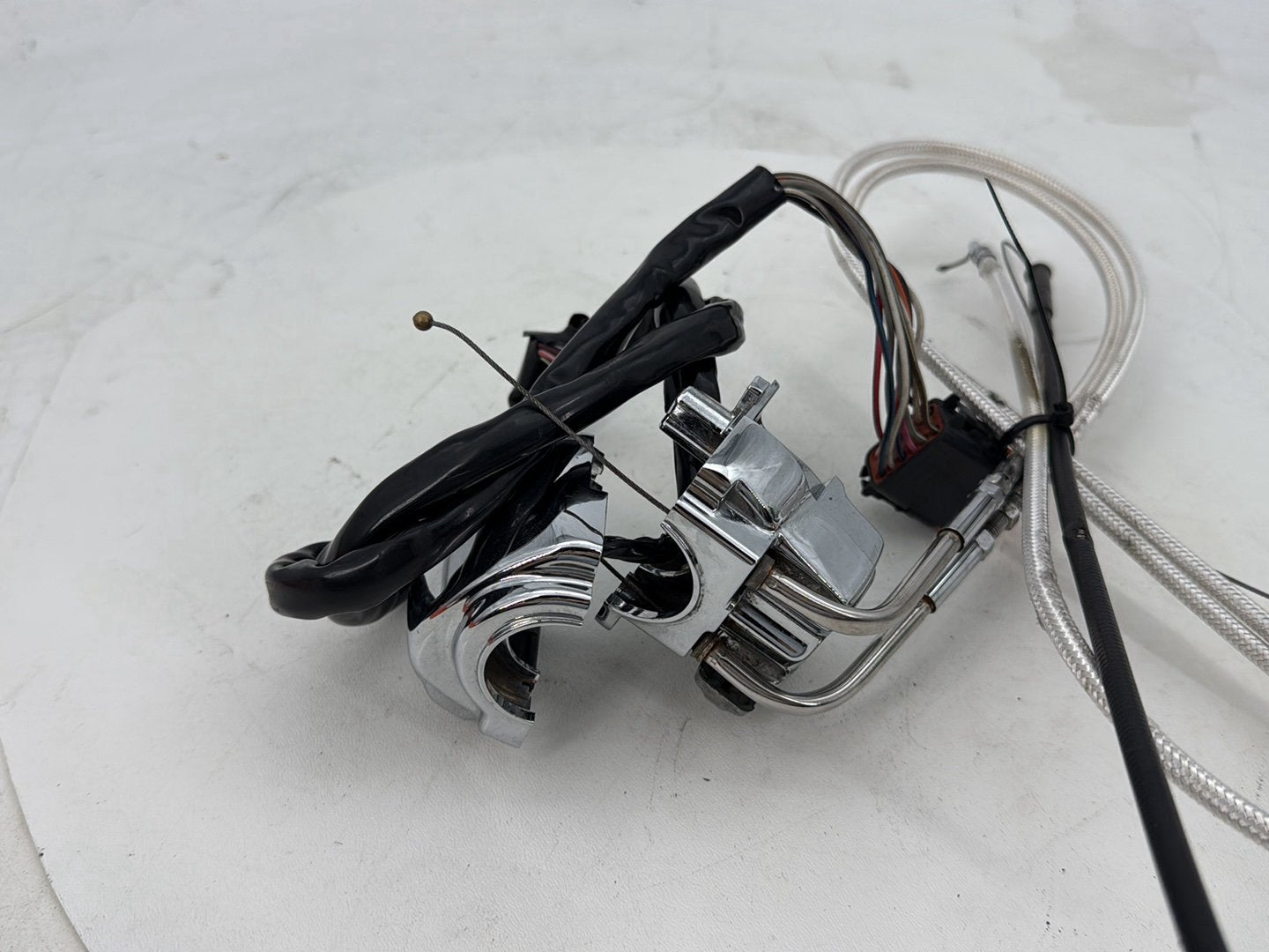 2005 Harley Road Glide Touring FLTRI OEM Right Engine Start Kill Switches Controls