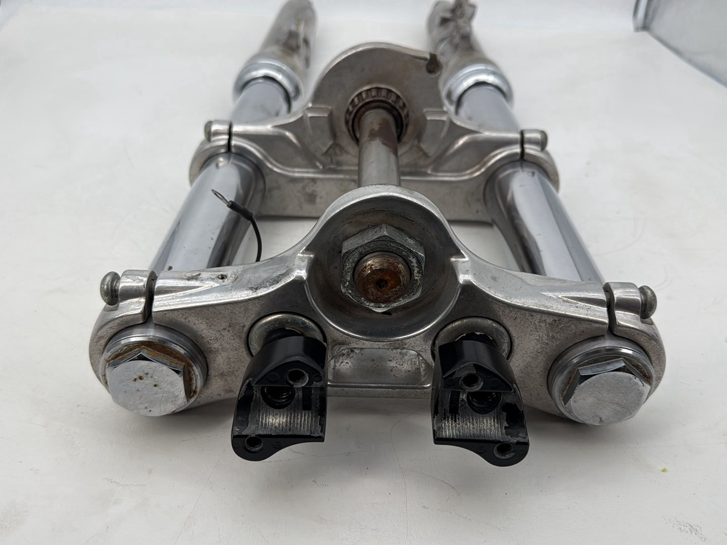 1999 - 2006 Harley-Davidson Dyna Super Glide Front Triple Tree Set & LH RH Fork Legs Sliders 45538-06