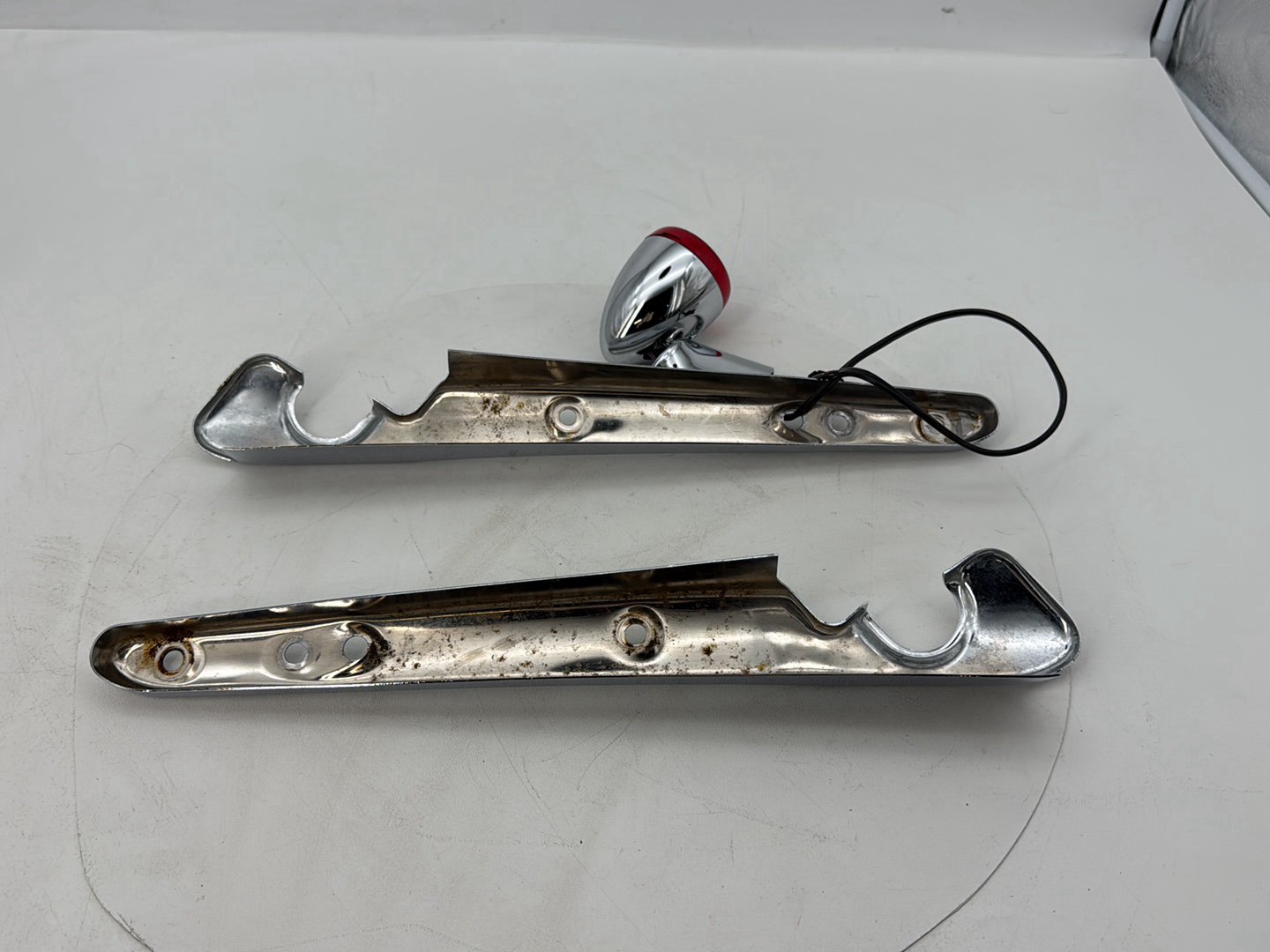 2004 - 2013 Harley-Davidson Sportster 883 Custom Rear Left Right Fender Struts Bracket & Turn Signal  59902-04