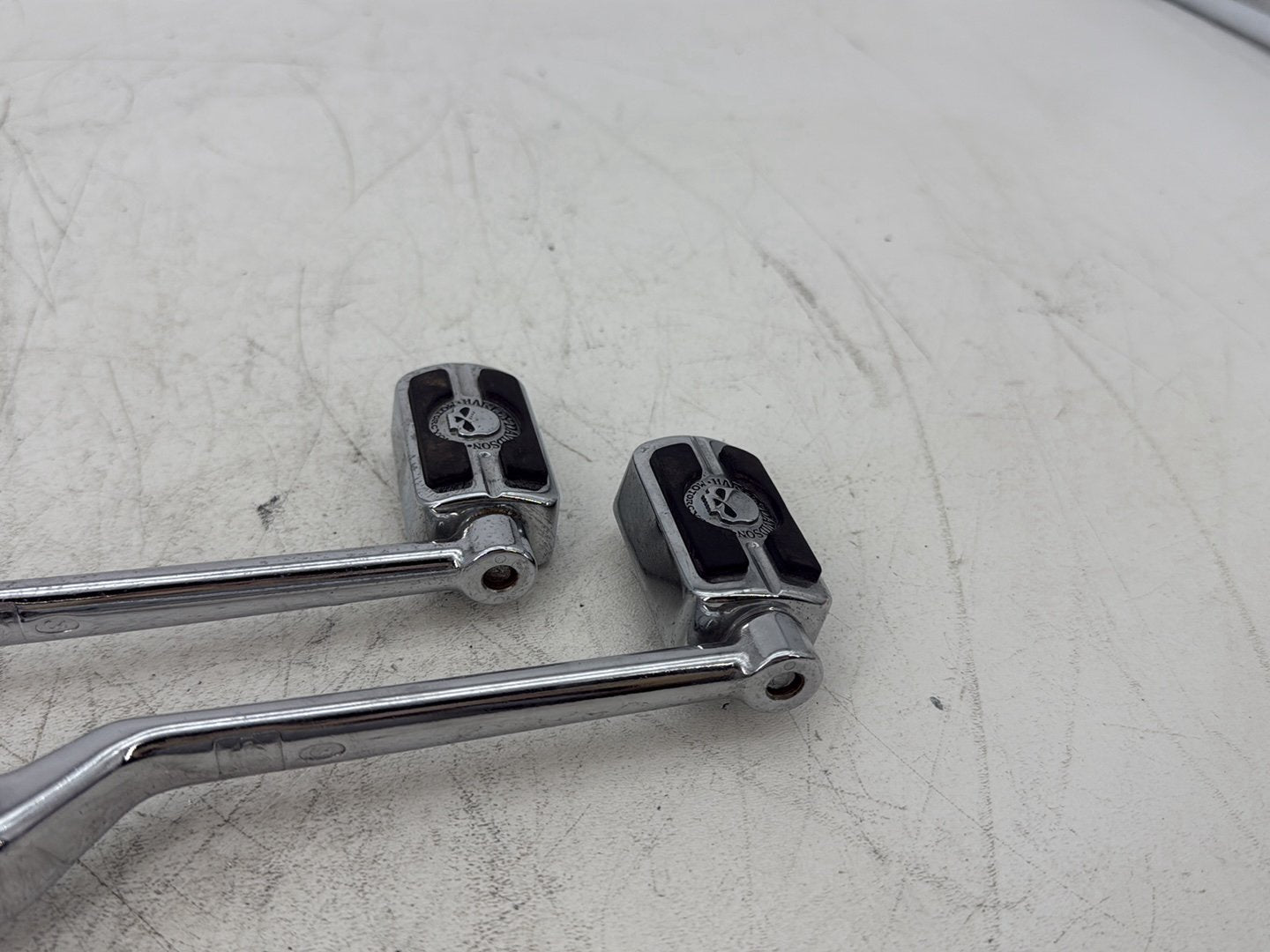 2006 Harley Softail FLSTCI Heritage Classic OEM Gear Shifter Lever Pedal Pedals