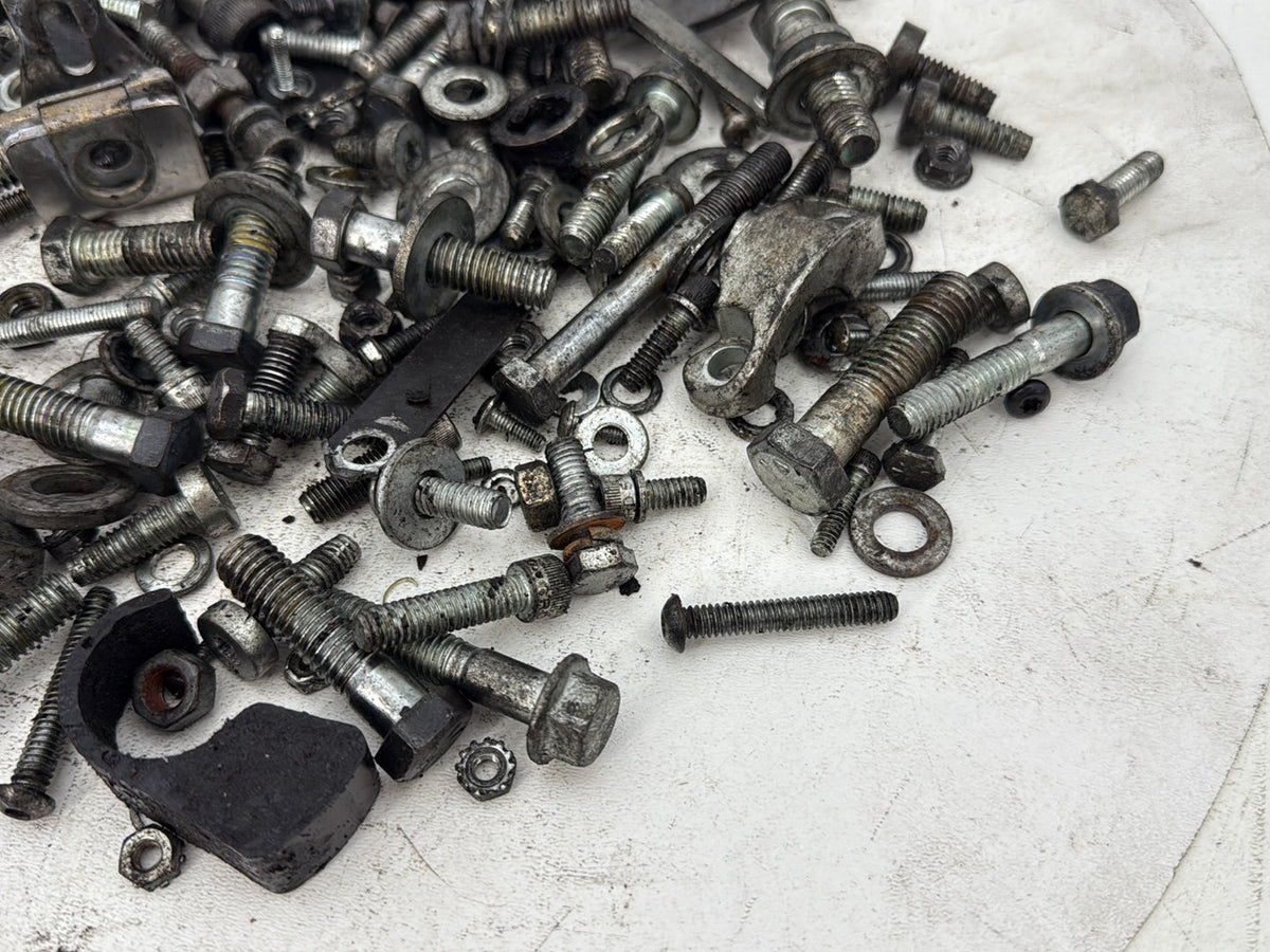 00 Harley Touring FLHTCUI Electra Glide Ultra OEM Hardware Bolts Nuts & Brackets