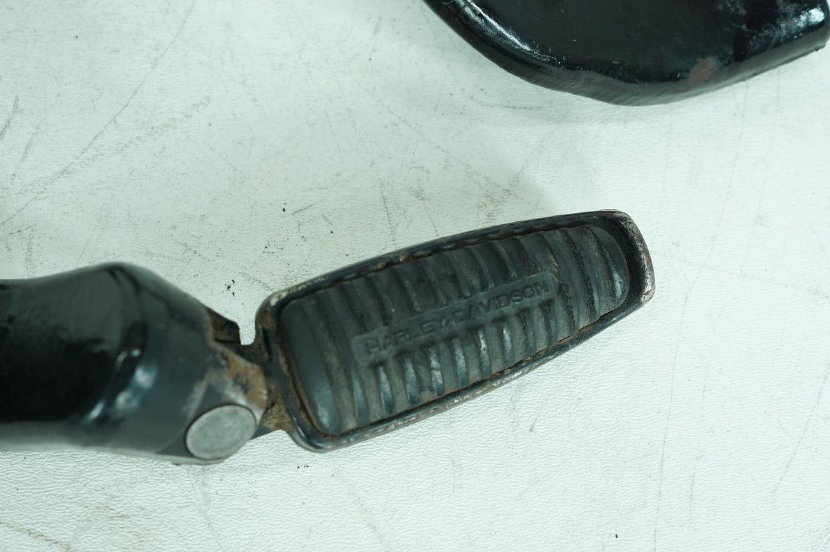 2004 - 2012 Harley-Davidson Sportster Custom Left & Right Driver Step Foot Rest Pegs 42652-04