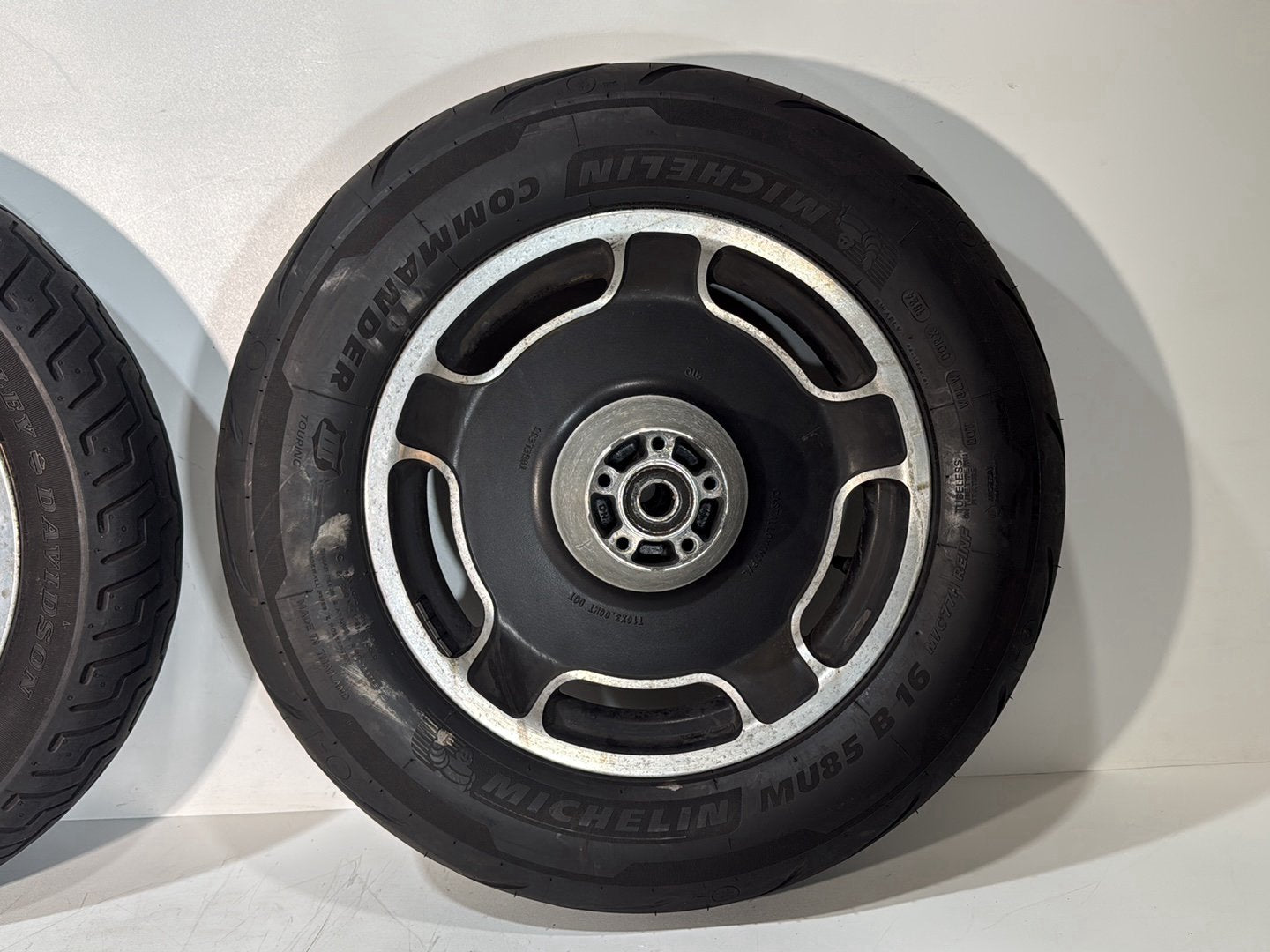 2007 - 2012 Harley-Davidson Touring Street Glide Front & Rear Wheel Rim Tire Airstrike
