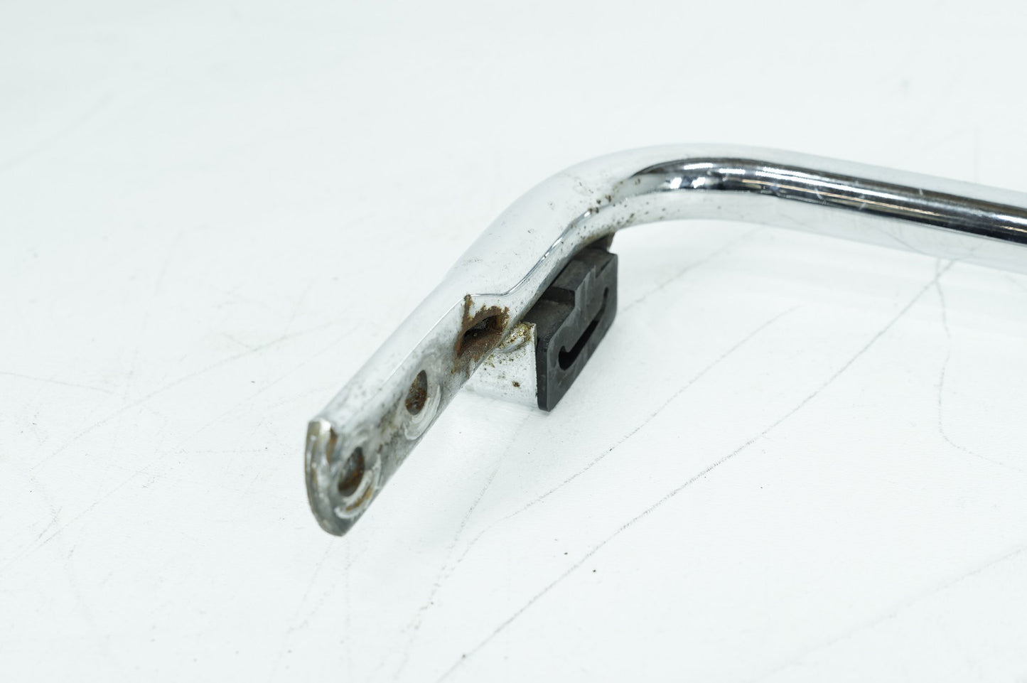 1999 - 2006 Harley-Davidson Touring Street Glide Rear Left Saddlebag Guard Rails Bar 49206-04,