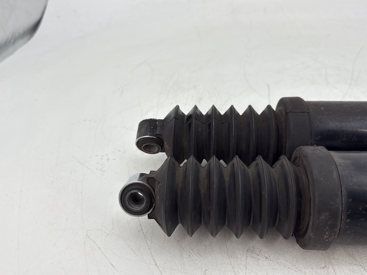 95 Harley Touring Electra Glide Classic OEM Rear Left Right Shock Absorbers 13"