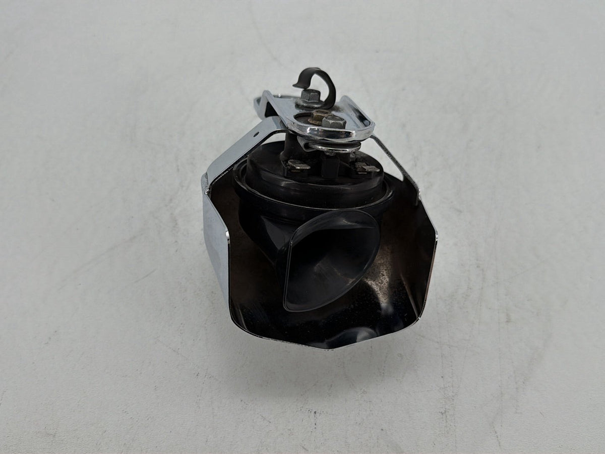 2007 Harley Dyna Street Bob FXDBI OEM Horn Signal Klaxon Chrome Cover